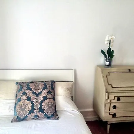 Apartmán Huge Sunny 4bedroom In Principe Real.